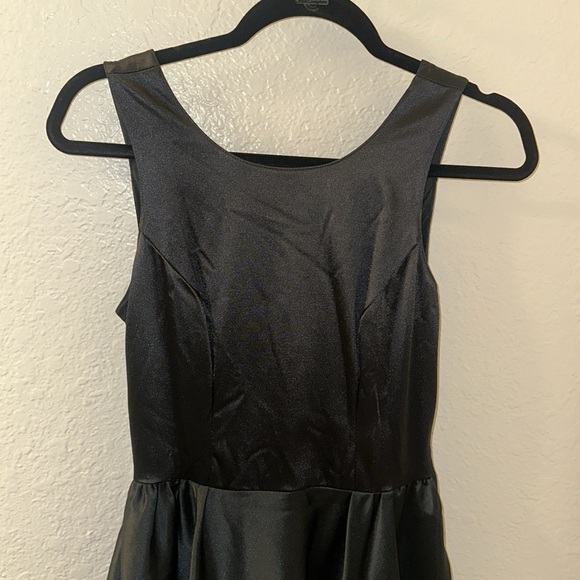 JS Collections Black Satin Dress - Picture 2 of 8